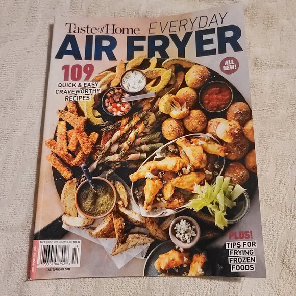 M155. Taste of Home Everyday Air Fryer magazine - Picture 1 of 2